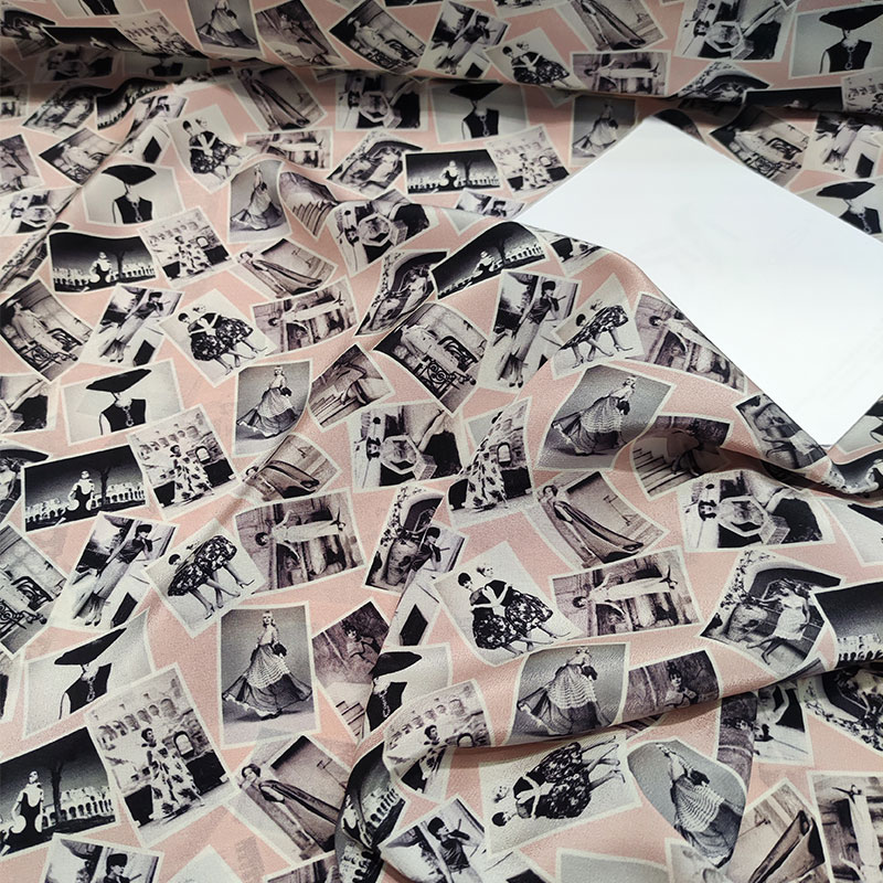 Seta stampata foto vintage - rosa (Nella Tessuti)