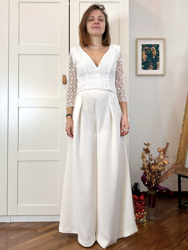 abito da sposa invernale ragazza incinta