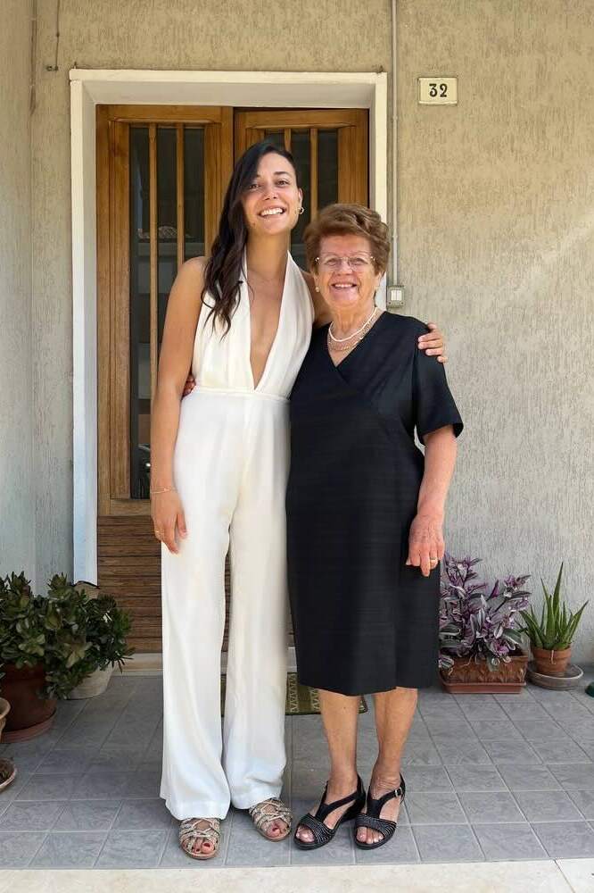 sposa non convenzionale in jumsuit