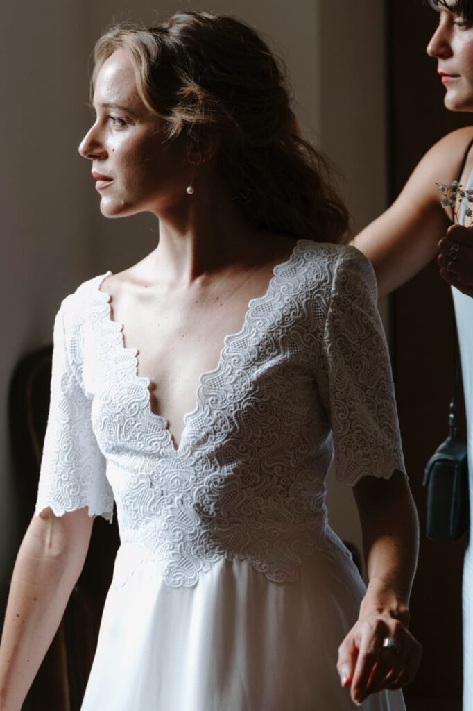 scollatura a V abito da sposa